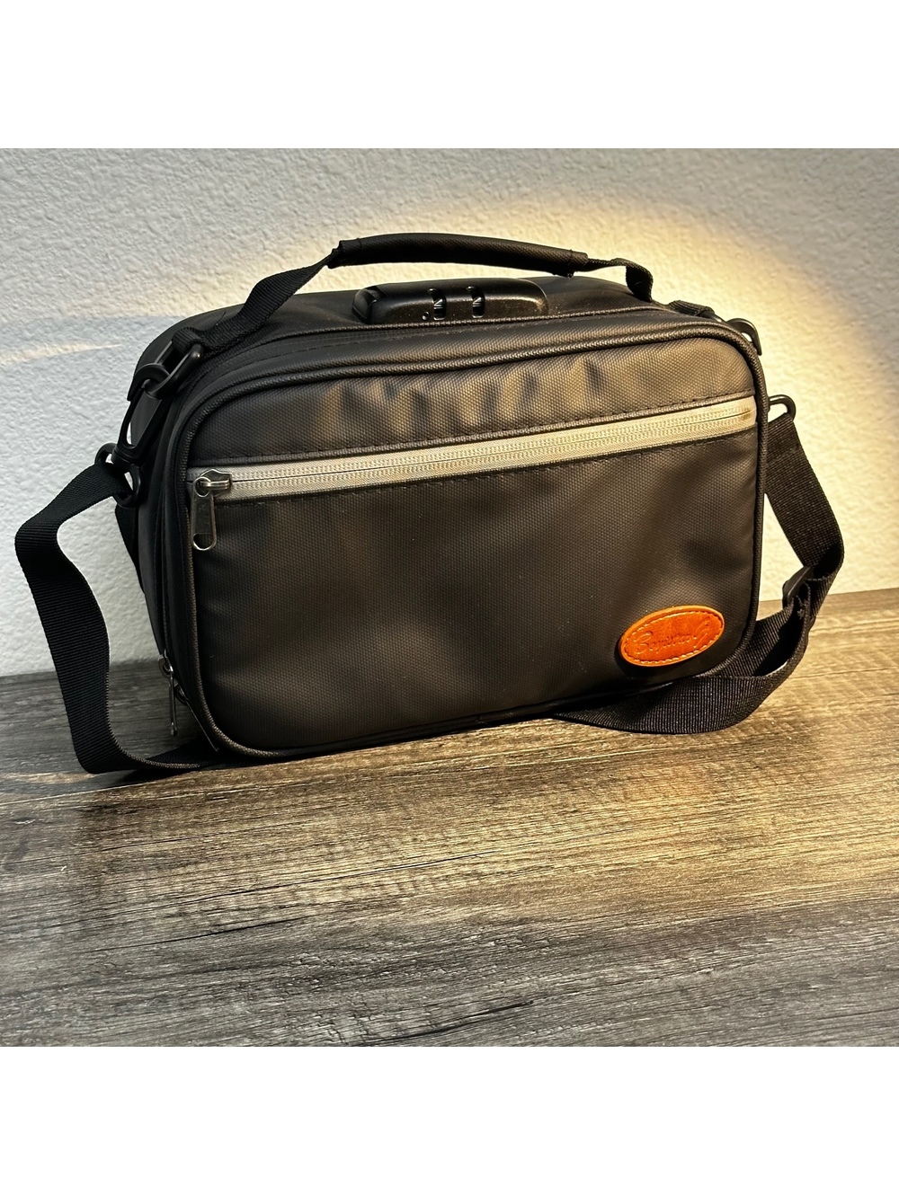 Boyistar G Camera Bag Case w/ Dividers Lock Strap